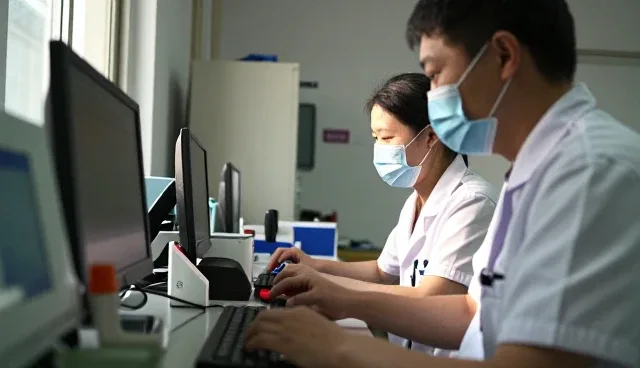 健康咨询服务如何满足现代项目现场需求